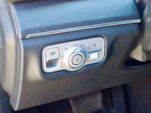 Used 2021 Mercedes-Benz GLE 350 4MATIC image 41