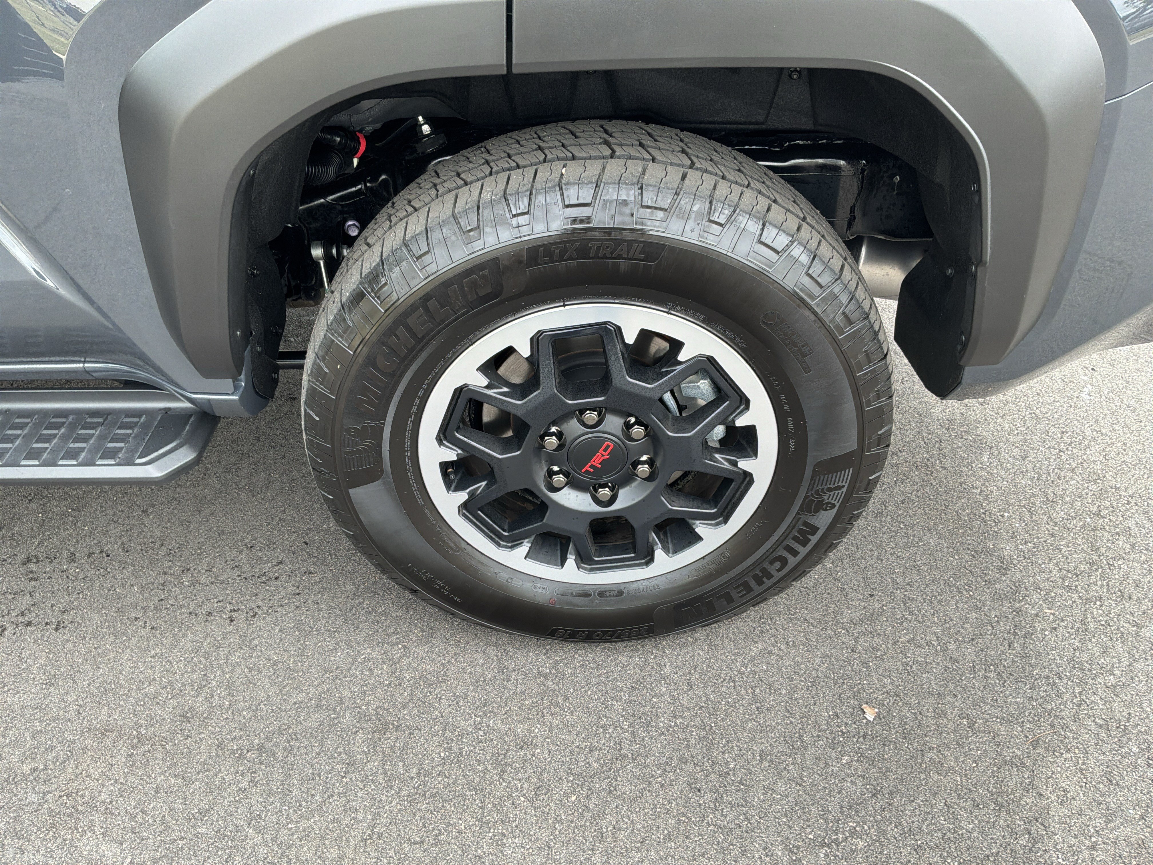 Used 2025 Toyota 4Runner TRD Off-Road Premium AWD/4WD image 13