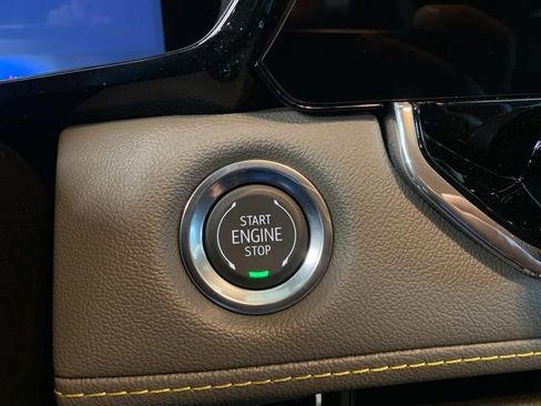 New 2026 Chevrolet Colorado ZR2 w/ Technology Package AWD/4WD image 16