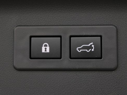 Used 2025 Subaru Forester Touring AWD/4WD image 9