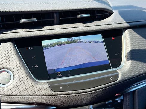 New 2026 Cadillac XT5 Luxury FWD image 13