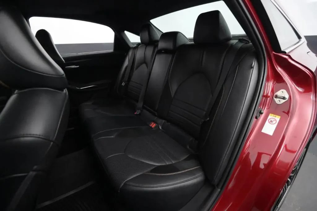Used 2019 Toyota Avalon XSE w/ All Weather Liner Package FWD image 47