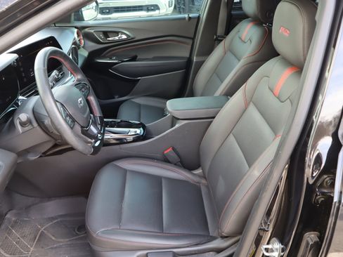 Certified 2024 Chevrolet Trax RS w/ Driver Confidence Package image 16