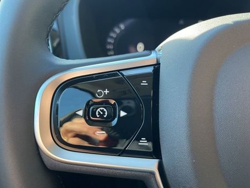 New 2026 Volvo XC60 B5 Plus w/ Climate Package image 25