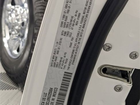 Used 2024 RAM 3500 Tradesman w/ Chrome Appearance Group image 35