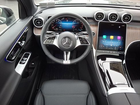 New 2026 Mercedes-Benz GLC 300 4MATIC image 9