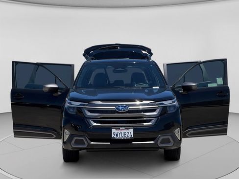 Certified 2025 Subaru Forester Limited AWD/4WD image 29