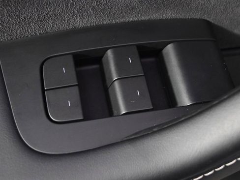 Used 2023 Tesla Model Y Long Range image 23