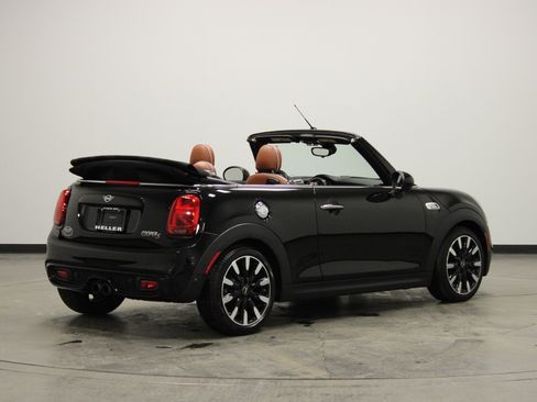 Used 2019 MINI Cooper S image 16