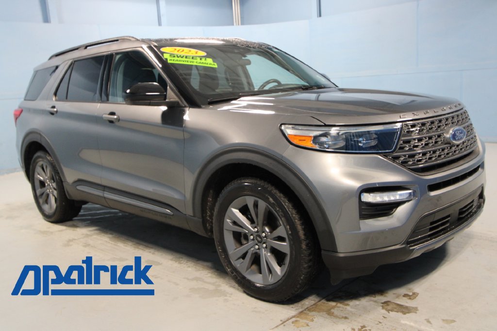 Used 2023 Ford Explorer XLT w/ Equipment Group 202A AWD/4WD image 1