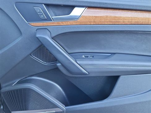 Used 2022 Audi Q5 2.0T Premium Plus image 18