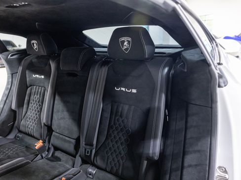 Used 2023 Lamborghini Urus Performante image 41
