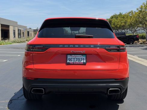 Used 2021 Porsche Cayenne AWD/4WD image 6