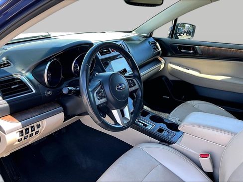 Used 2016 Subaru Outback 2.5i Limited AWD/4WD image 12