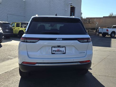 New 2026 Jeep Grand Cherokee Limited RWD image 4
