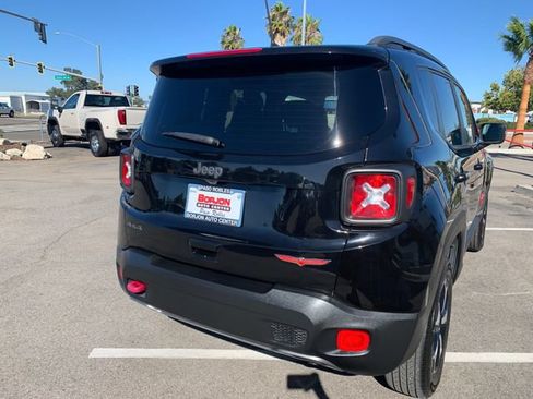 Used 2019 Jeep Renegade Trailhawk AWD/4WD image 8
