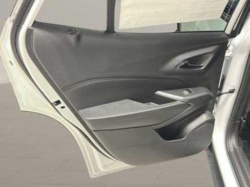 New 2026 Chevrolet Trax LT w/ Driver Confidence Package FWD image 21
