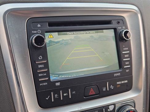 Used 2015 GMC Acadia SLT FWD image 16