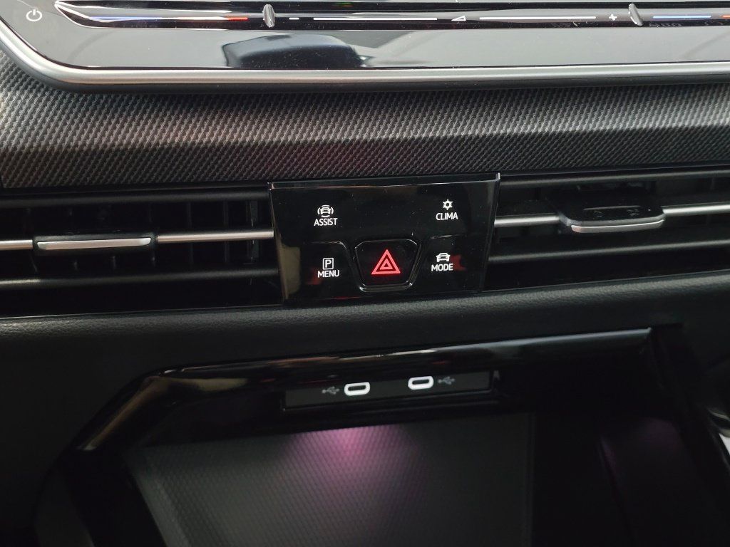 New 2026 Volkswagen GTI SE FWD image 27