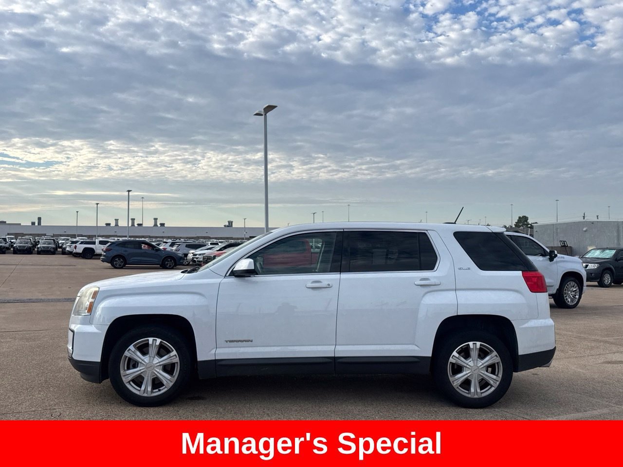 Used 2017 GMC Terrain SLE FWD image 14