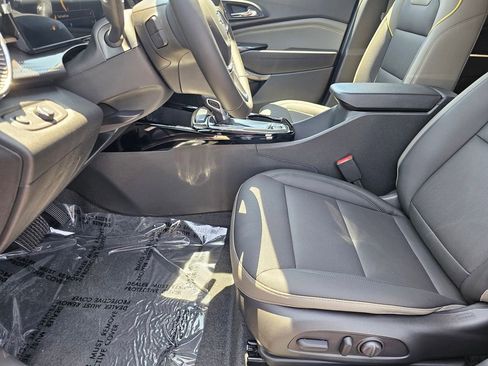 New 2026 Chevrolet Trax ACTIV w/ Driver Confidence Package FWD image 17