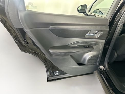 Used 2023 Nissan Ariya FWD image 33