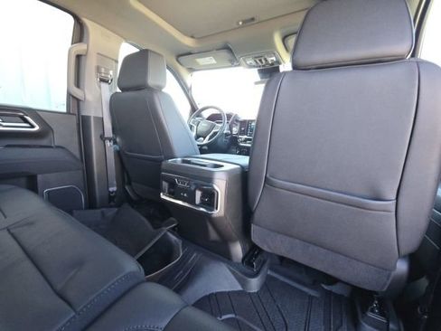 Used 2025 Chevrolet Silverado 3500 LTZ w/ LTZ Plus Package image 19