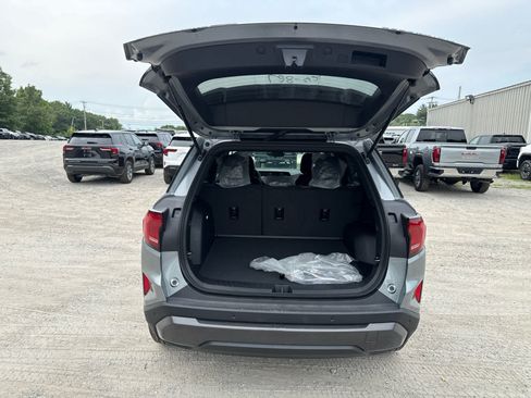 New 2027 GMC Terrain Elevation w/ LPO, Floor Liner Package AWD/4WD image 10