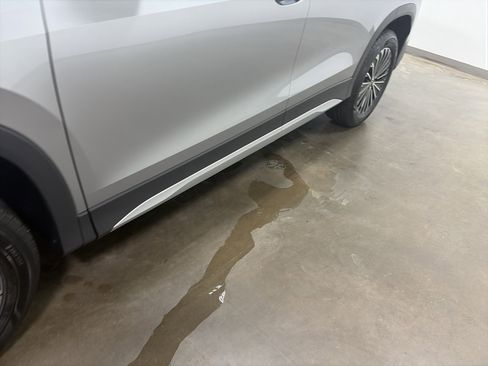 New 2026 Volkswagen Tiguan S image 10