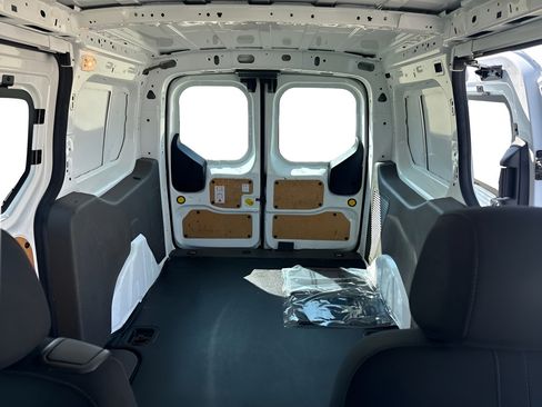 Used 2021 Ford Transit Connect XLT FWD image 25