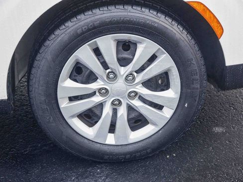 Used 2023 Kia Soul LX image 9