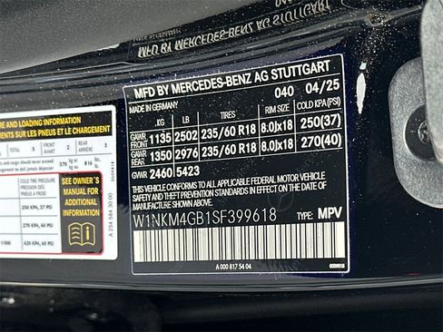 Certified 2025 Mercedes-Benz GLC 300 image 9