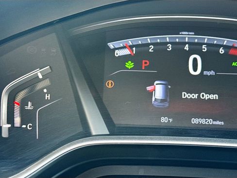 Used 2020 Honda CR-V Touring image 15