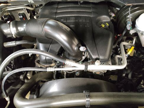 Used 2019 RAM 1500 Tradesman w/ Chrome Plus Package image 30