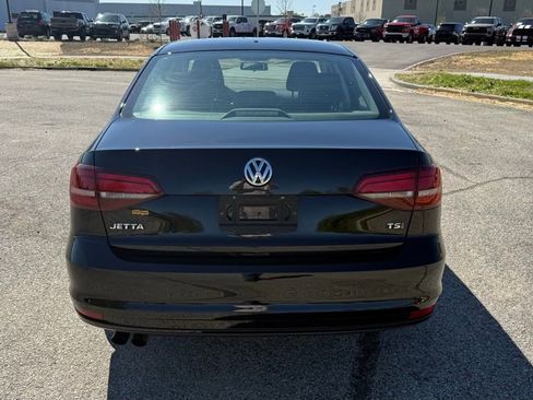 Used 2017 Volkswagen Jetta S w/ Jetta S Cold Weather Package FWD image 6