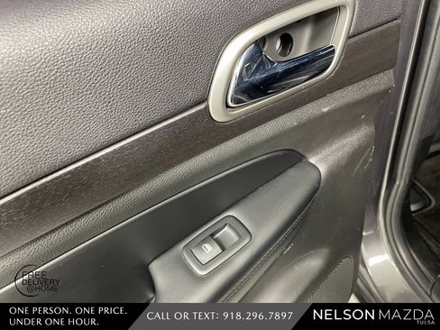 Used 2017 Jeep Grand Cherokee Altitude image 34