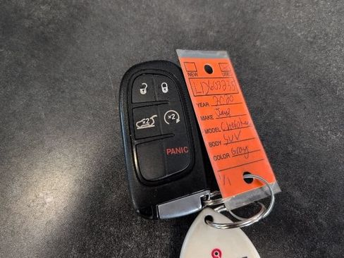 Used 2020 Jeep Cherokee Limited AWD/4WD image 42