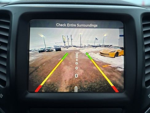 Used 2016 Jeep Cherokee Trailhawk w/ Leather Interior Group image 11