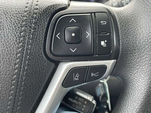 Used 2019 Toyota Highlander LE image 21