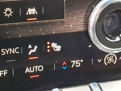 Used 2025 GMC Acadia Elevation image 23