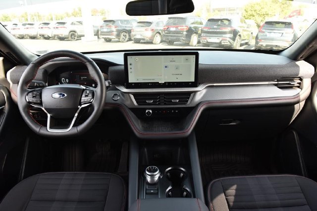 Used 2026 Ford Explorer ST-Line AWD/4WD image 7