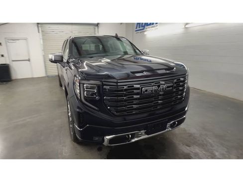 Used 2023 GMC Sierra 1500 Denali Ultimate image 3