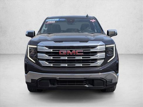 Used 2024 GMC Sierra 1500 SLE RWD image 2