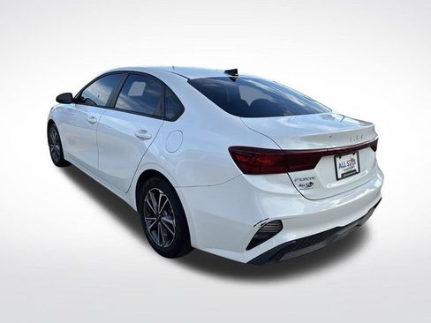 Used 2022 Kia Forte LXS FWD image 9