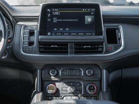 Used 2023 Chevrolet Suburban RST image 22