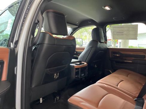 New 2023 RAM 3500 Limited image 31