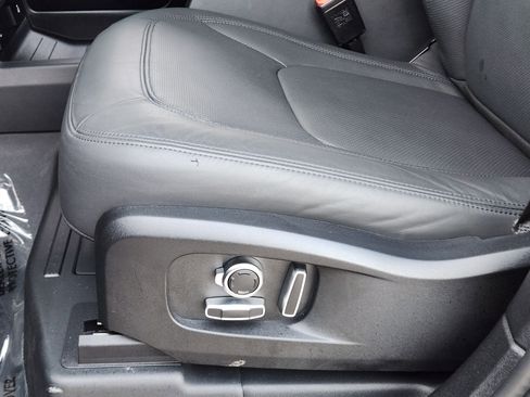 Certified 2025 Land Rover Defender 130 S image 24