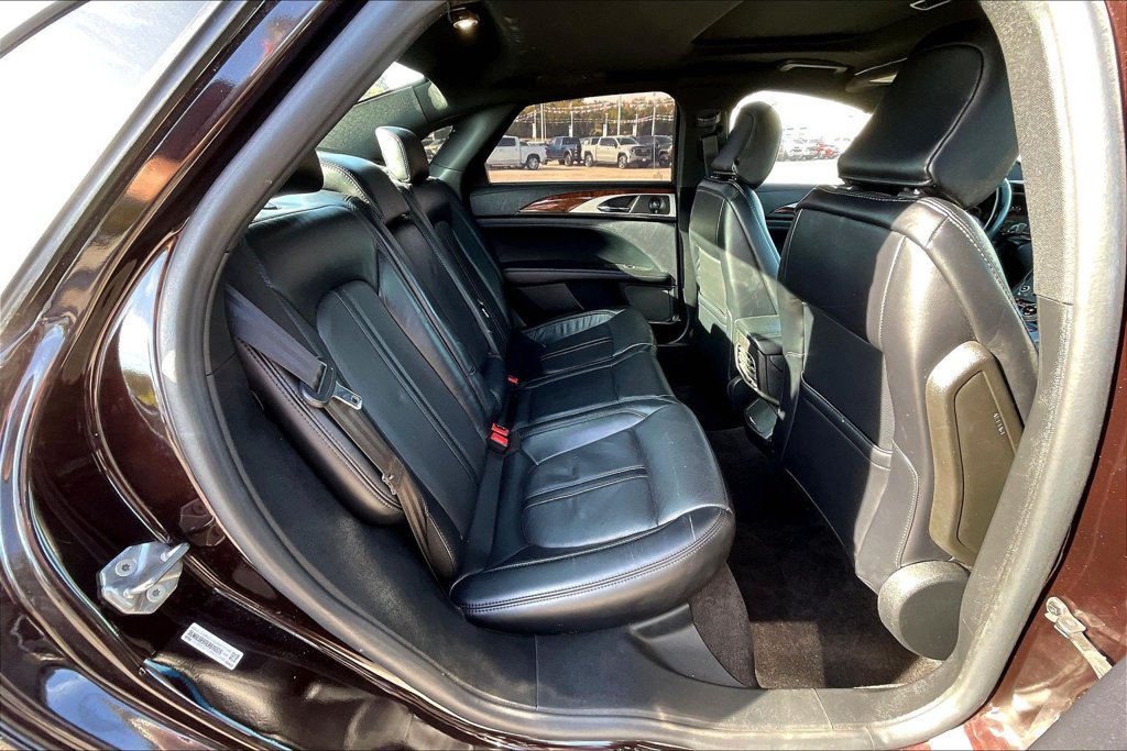 Used 2020 Lincoln MKZ Reserve w/ Elements Package FWD image 23