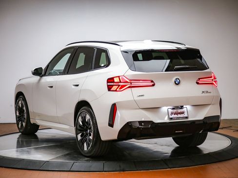 Used 2026 BMW X3 xDrive30i w/ Premium Package AWD/4WD image 2