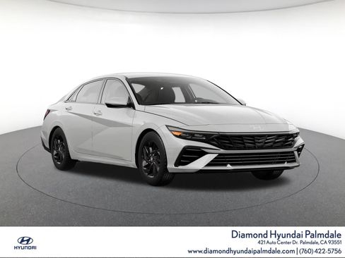 Certified 2024 Hyundai Elantra SEL FWD image 11